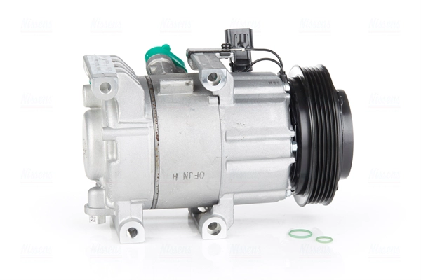 Compressor, air conditioning