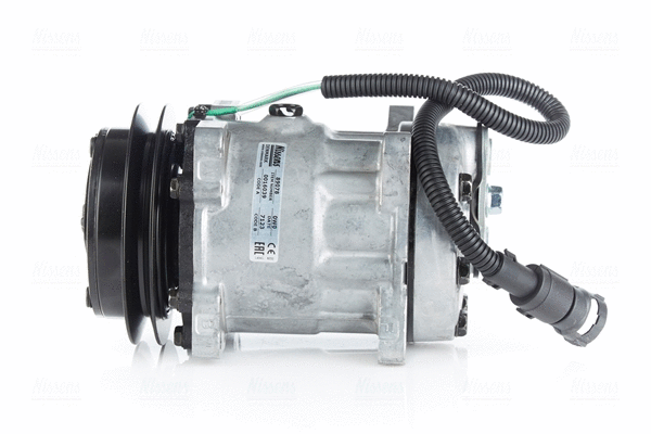 Compressor, air conditioning