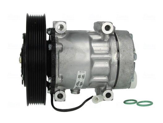 Compressor, air conditioning