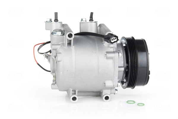 Compressor, air conditioning