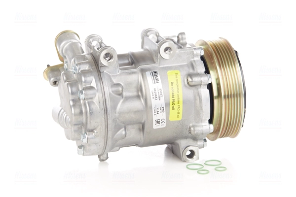 Compressor, air conditioning