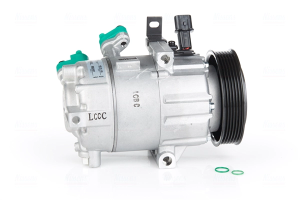 Compressor, air conditioning