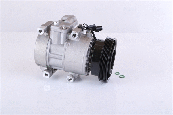 Compressor, air conditioning