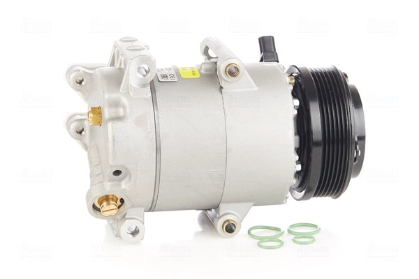 Compressor, air conditioning