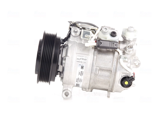Compressor, air conditioning