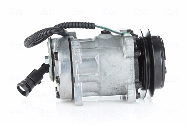 Compressor, air conditioning