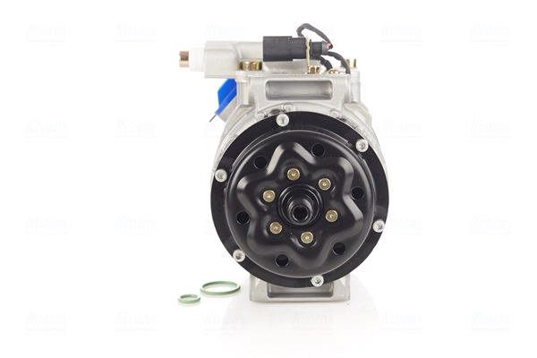 Compressor, air conditioning