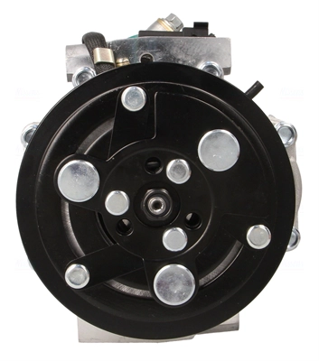 Compressor, air conditioning