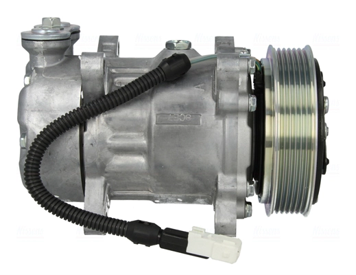 Compressor, air conditioning