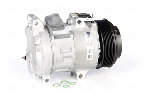 Compressor, air conditioning