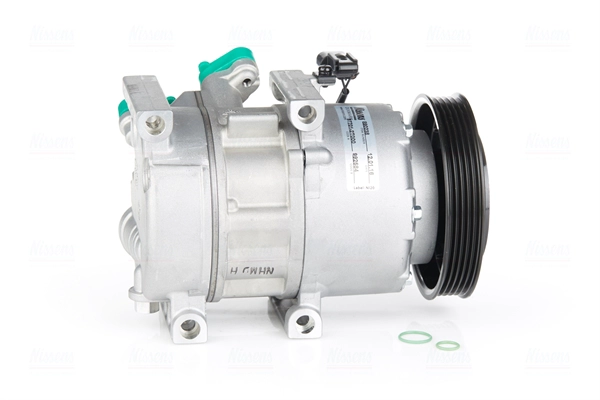 Compressor, air conditioning