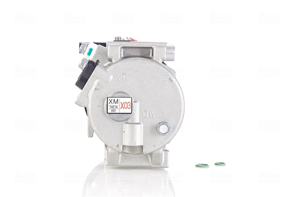 Compressor, air conditioning