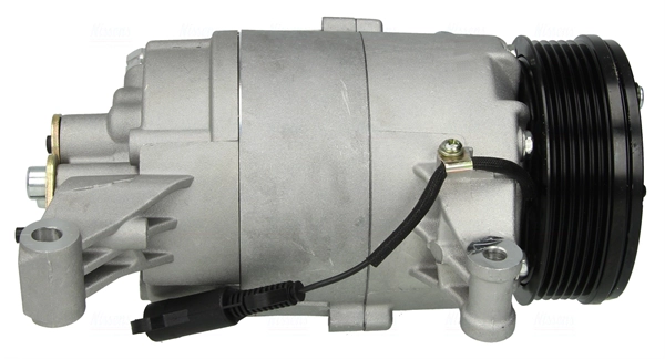 Compressor, air conditioning