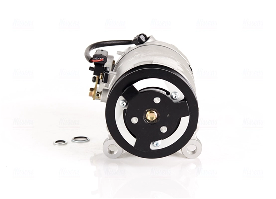 Compressor, air conditioning