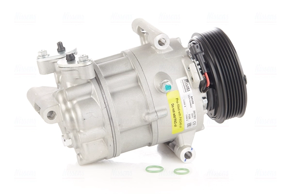 Compressor, air conditioning