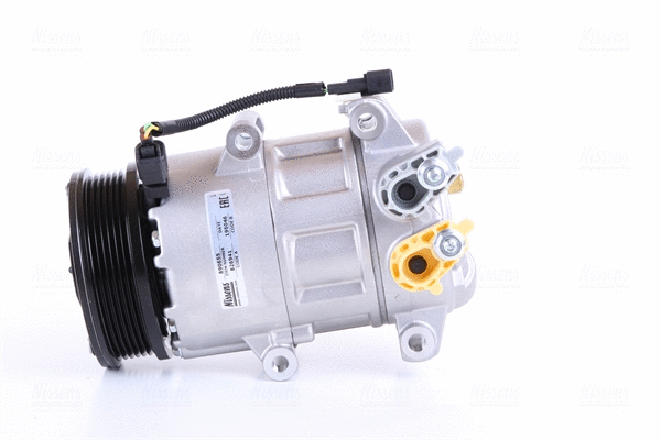 Compressor, air conditioning