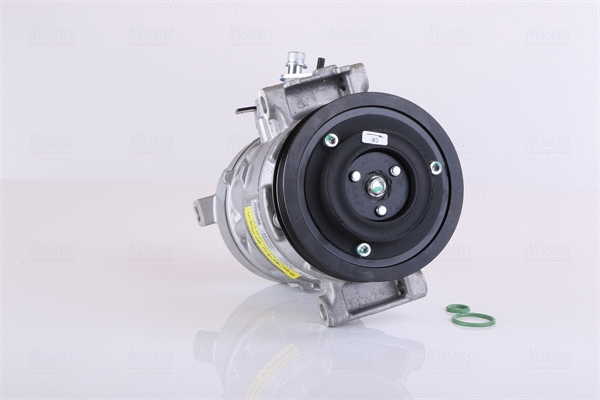 Compressor, air conditioning
