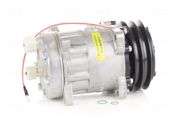 Compressor, air conditioning