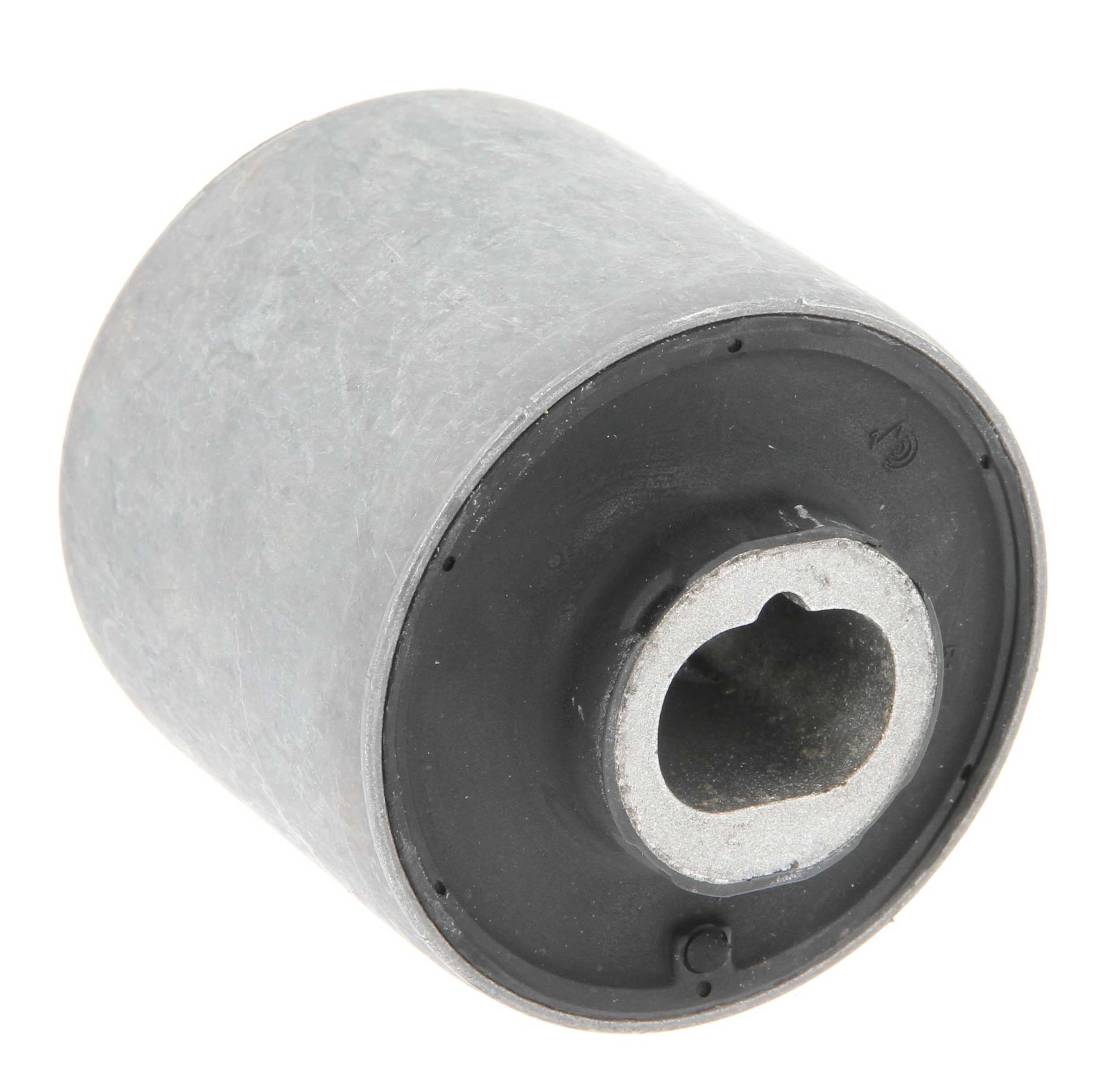 Mounting, control/trailing arm
